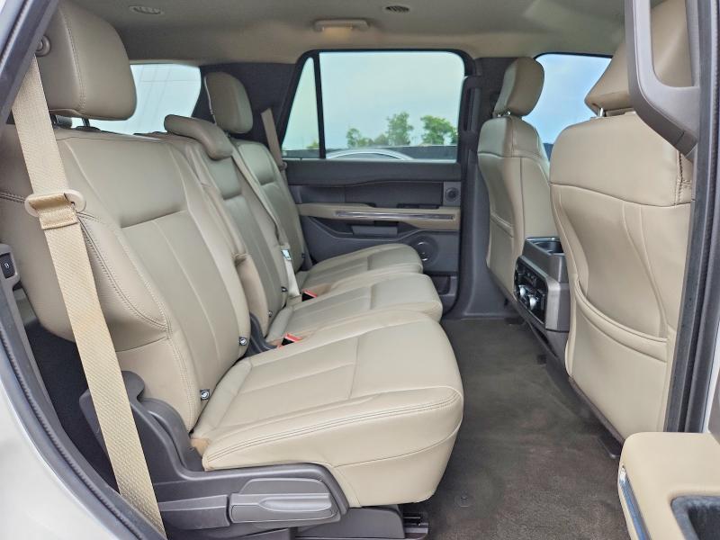 Продаж на аукціоні авто 2019 Ford Expedition, vin: 1FMJU1HT0KEA64358, номер лоту: 61701576