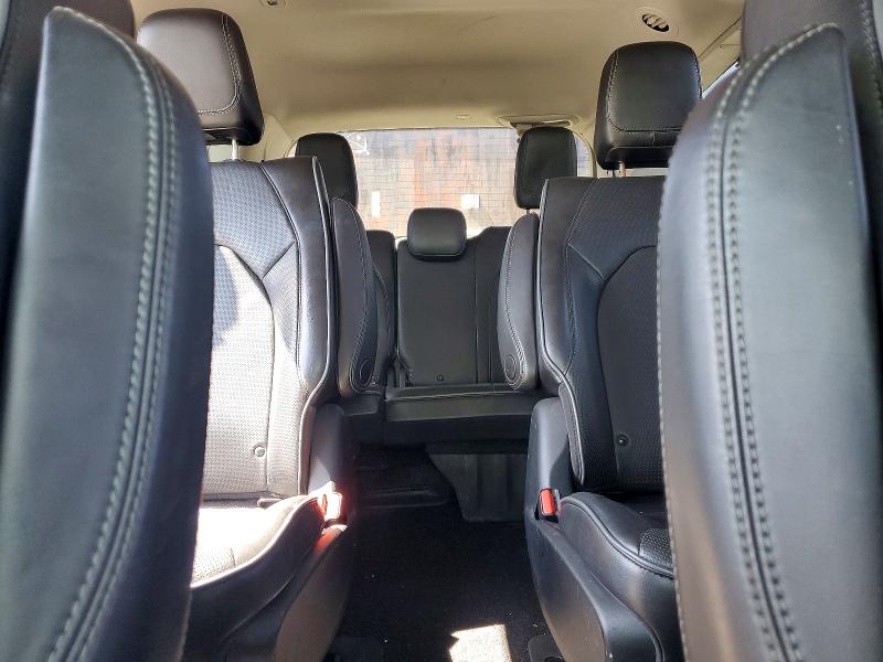 62353116 :رقم المزاد ، 2C4RC1N77JR358617 vin ، 2018 Chrysler Pacifica مزاد بيع