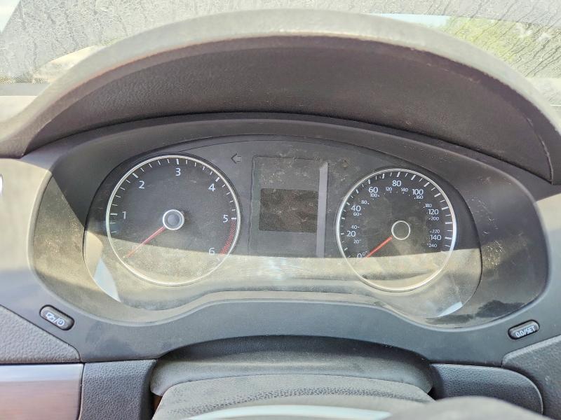 61371676 :رقم المزاد ، 3VW3L7AJ0DM408857 vin ، 2013 Volkswagen Jetta مزاد بيع