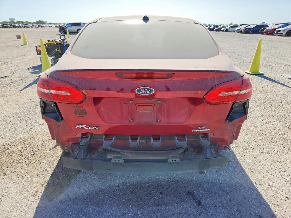 60451296 :رقم المزاد ، 1FADP3F27GL295362 vin ، 2016 Ford Focus مزاد بيع