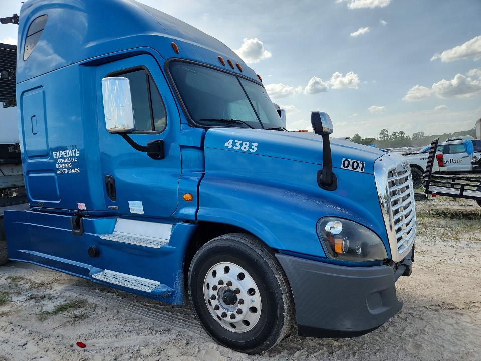 Продажа на аукционе авто 2016 Freightliner Cascadia 125, vin: 1FUGGLD58GLHA4383, номер лота: 62956876