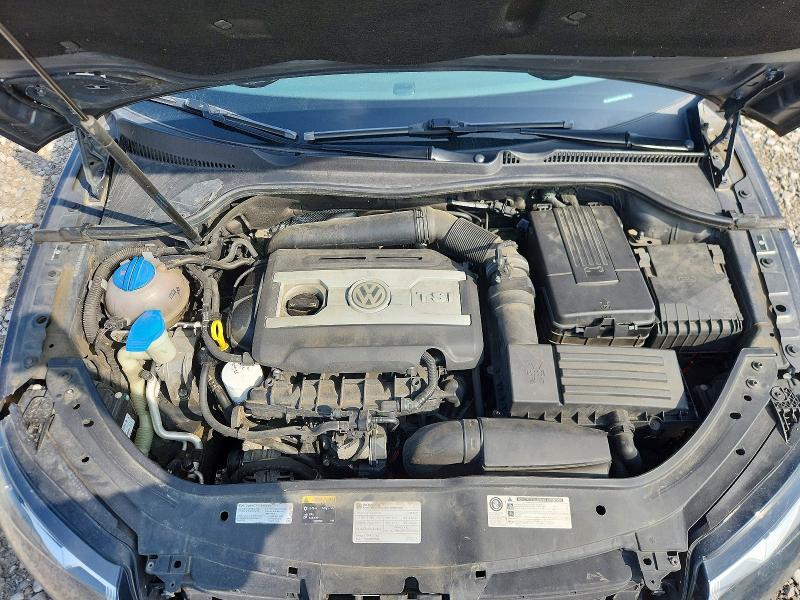 59291046 :رقم المزاد ، WVWBW8AH4FV000136 vin ، 2015 Volkswagen Eos مزاد بيع