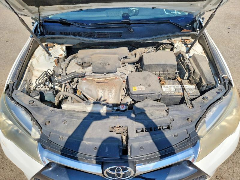 62440266 :رقم المزاد ، 4T1BF1FK8HU627115 vin ، 2017 Toyota Camry مزاد بيع