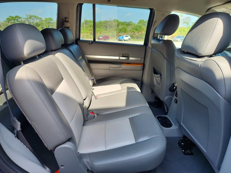 Продажа на аукционе авто 2007 Chrysler Aspen, vin: 1A8HW58287F500945, номер лота: 61854046