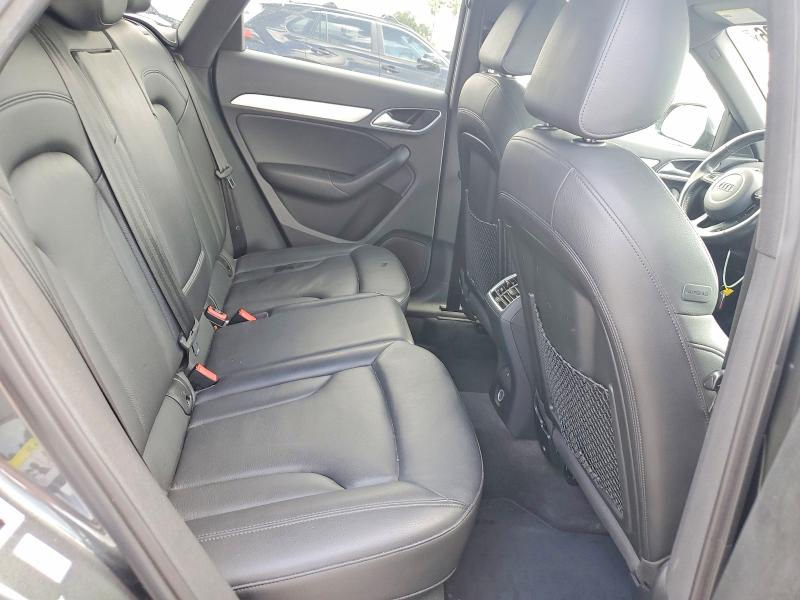 59891726 :رقم المزاد ، WA1ECCFS9JR018222 vin ، 2018 Audi Q3 مزاد بيع