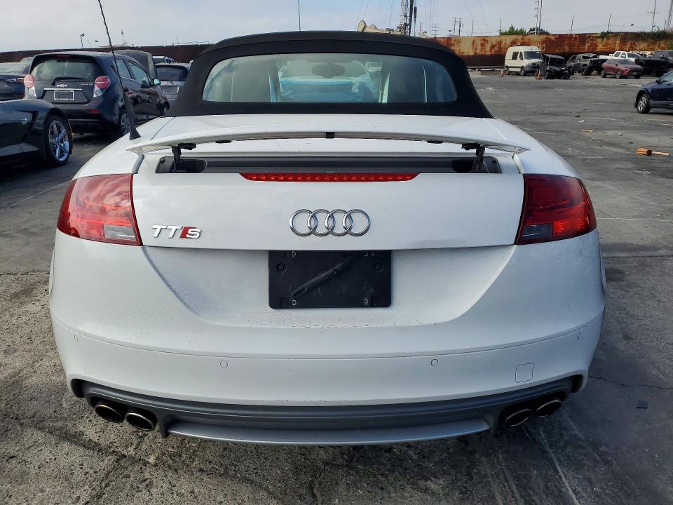 2015 Audi Tts მანქანა იყიდება აუქციონზე, vin: TRUS1AFK4F1000161, აუქციონის ნომერი: 61640656
