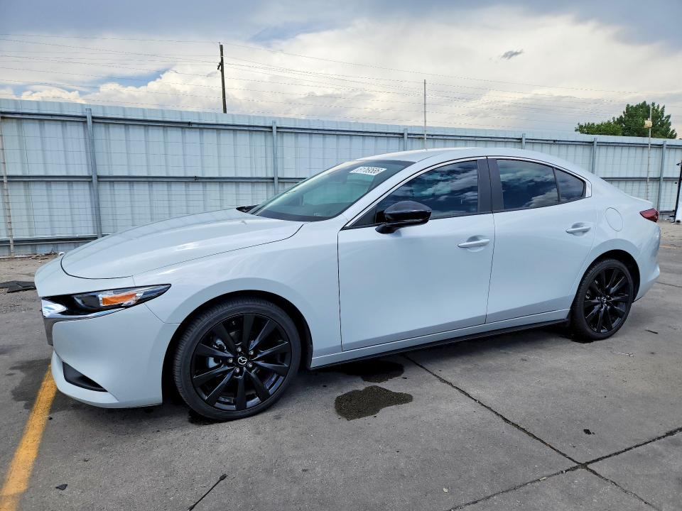 2024 Mazda 3 მანქანა იყიდება აუქციონზე, vin: 3MZBPABM4RM418515, აუქციონის ნომერი: 61769586