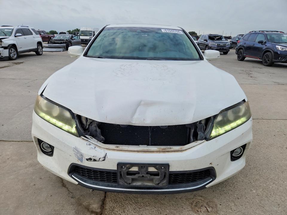 61048766 :رقم المزاد ، 1HGCT2B85FA003063 vin ، 2015 Honda Accord مزاد بيع