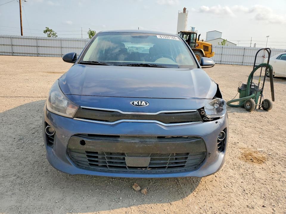 2018 Kia Rio მანქანა იყიდება აუქციონზე, vin: 3KPA35AB1JE064064, აუქციონის ნომერი: 61592186