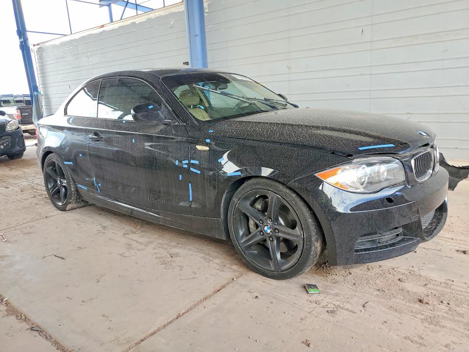 61045966 :رقم المزاد ، WBAUC9C57BVM09183 vin ، 2011 Bmw 135 مزاد بيع