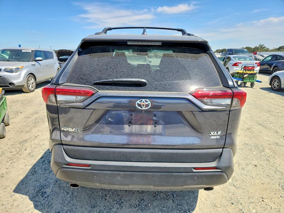 61939286 :رقم المزاد ، 2T3P1RFV5PW369056 vin ، 2023 Toyota Rav4 مزاد بيع