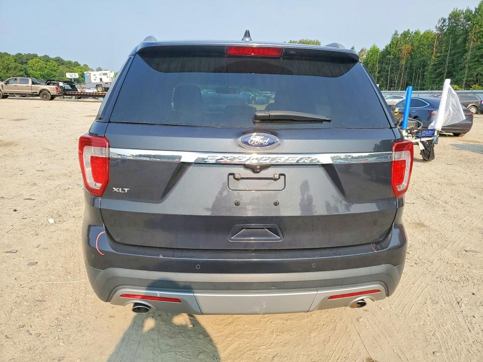 62437566 :رقم المزاد ، 1FM5K7D8XHGB27460 vin ، 2017 Ford Explorer مزاد بيع