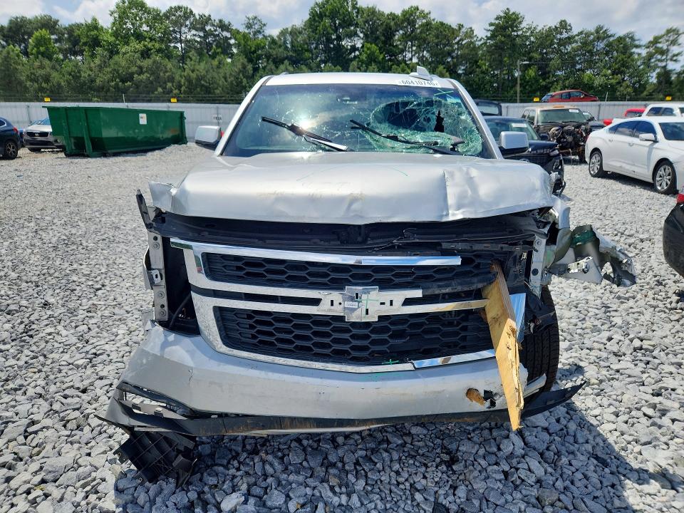 60410746 :رقم المزاد ، 1GNSCHKC4HR156577 vin ، 2017 Chevrolet Suburban مزاد بيع