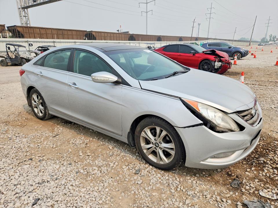 61591396 :رقم المزاد ، 5NPEC4AC6DH808598 vin ، 2013 Hyundai Sonata مزاد بيع