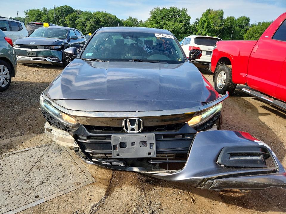 61549606 :رقم المزاد ، 1HGCV1F35KA024847 vin ، 2019 Honda Accord مزاد بيع