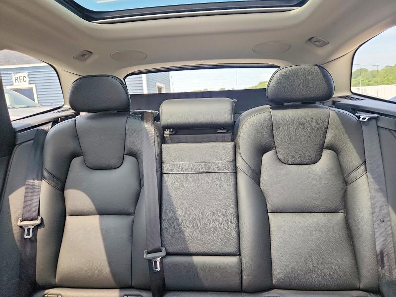 Продажа на аукционе авто 2019 Volvo Xc60, vin: LYV102RL2KB250939, номер лота: 61579016