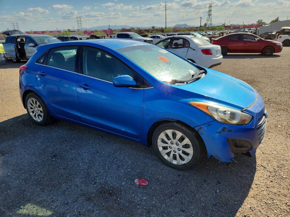 2017 Hyundai Elantra Gt მანქანა იყიდება აუქციონზე, vin: KMHD35LH4HU350013, აუქციონის ნომერი: 62928126