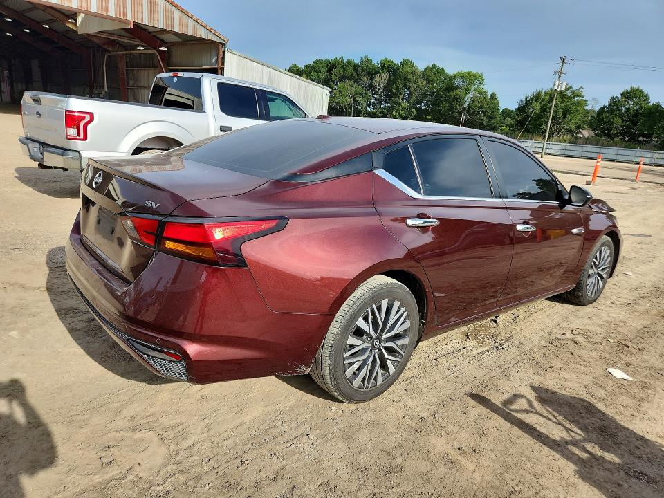 61300706 :رقم المزاد ، 1N4BL4DV9RN308240 vin ، 2024 Nissan Altima مزاد بيع