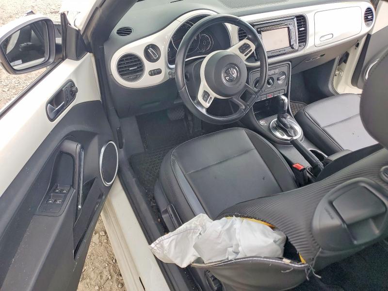 60873336 :رقم المزاد ، 3VW5X7AT2DM816839 vin ، 2013 Volkswagen Beetle مزاد بيع
