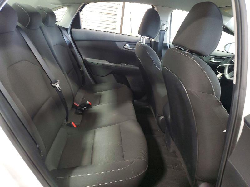 60609286 :رقم المزاد ، 3KPF24ADXME334076 vin ، 2021 Kia Forte مزاد بيع
