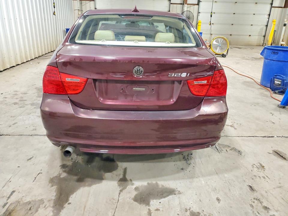 Продажа на аукционе авто 2010 Bmw 328, vin: WBAPH7G55ANM54165, номер лота: 62246296