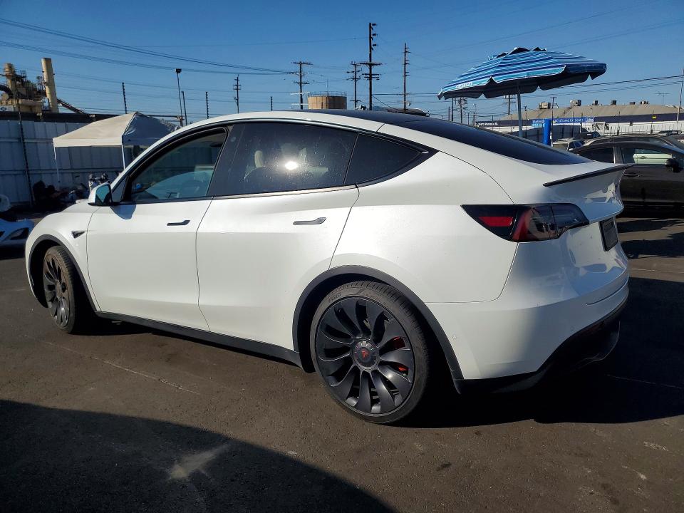 2022 Tesla Model Y მანქანა იყიდება აუქციონზე, vin: 7SAYGDEF9NF492722, აუქციონის ნომერი: 62010066
