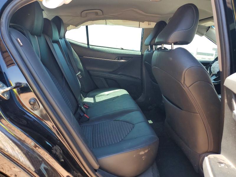 Продажа на аукционе авто 2018 Toyota Camry, vin: 4T1B11HK0JU064210, номер лота: 61227996