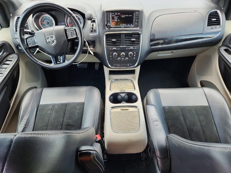 60547296 :رقم المزاد ، 2C4RDGCG3JR298550 vin ، 2018 Dodge Grand Caravan مزاد بيع