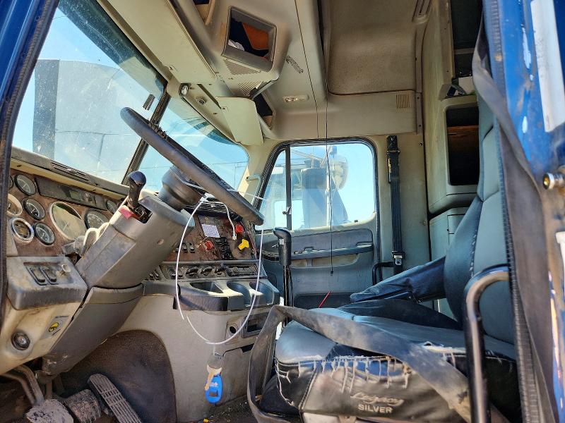 2005 Freightliner Columbia 1 მანქანა იყიდება აუქციონზე, vin: 1FUJA6CK15LU00648, აუქციონის ნომერი: 60630806