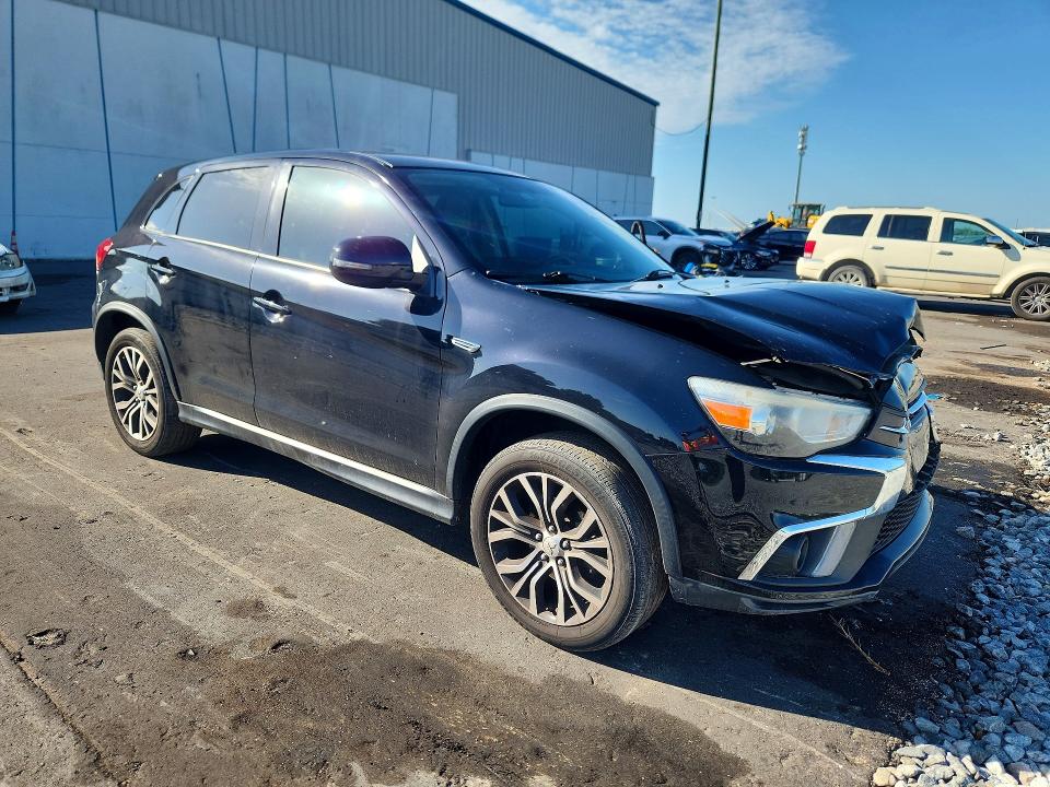 60082946 :رقم المزاد ، JA4AP3AW8JZ032772 vin ، 2018 Mitsubishi Outlander Sport مزاد بيع