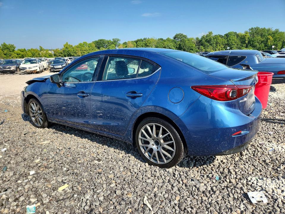 59146036 :رقم المزاد ، 3MZBN1V38JM242727 vin ، 2018 Mazda 3 مزاد بيع