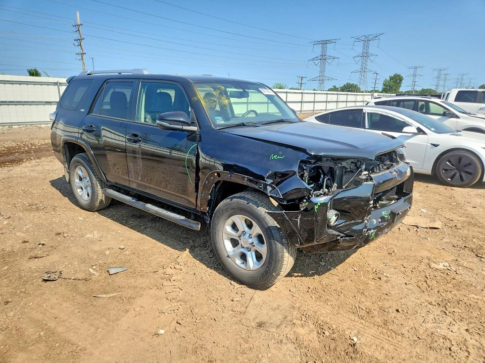 63138076 :رقم المزاد ، JTEBU5JR1H5430024 vin ، 2017 Toyota 4runner مزاد بيع