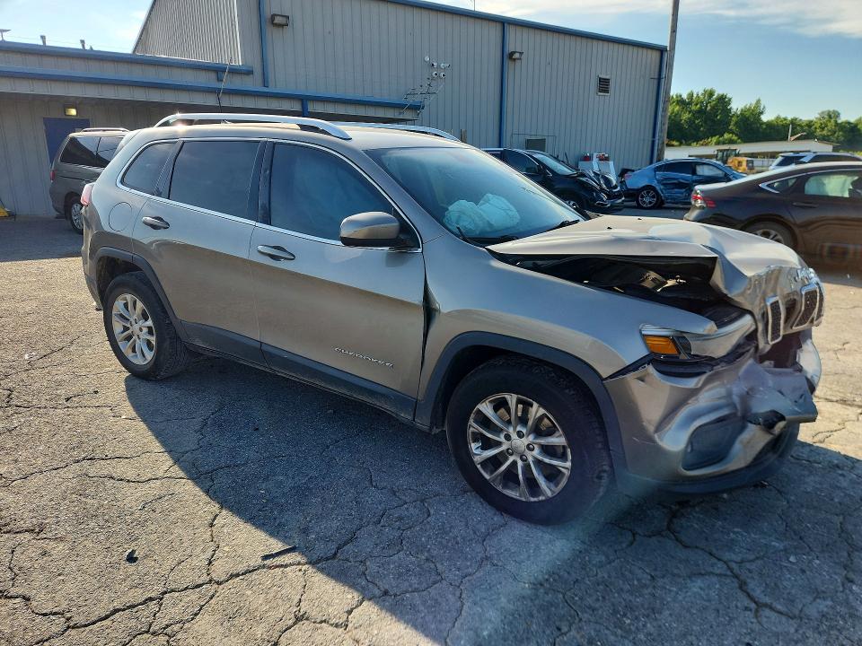 Продаж на аукціоні авто 2019 Jeep Cherokee, vin: 1C4PJLCB5KD339942, номер лоту: 59894386