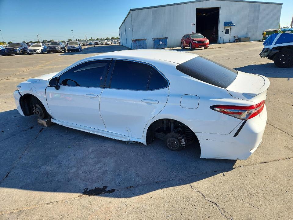 2018 Toyota Camry მანქანა იყიდება აუქციონზე, vin: 4T1B11HK5JU068785, აუქციონის ნომერი: 59685636