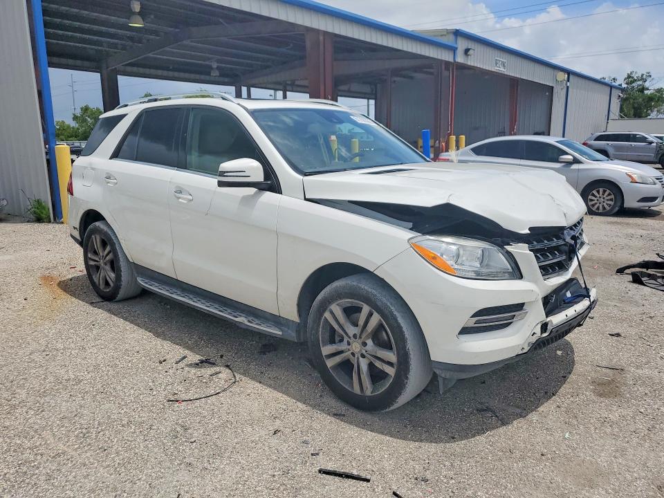 2015 Mercedes-benz Ml მანქანა იყიდება აუქციონზე, vin: 4JGDA5HB7FA511950, აუქციონის ნომერი: 61708366