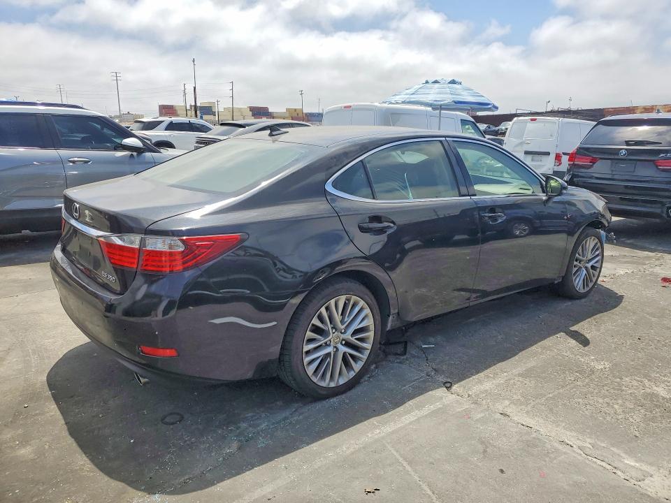 60012156 :رقم المزاد ، JTHBK1GG0E2134836 vin ، 2014 Lexus Es مزاد بيع