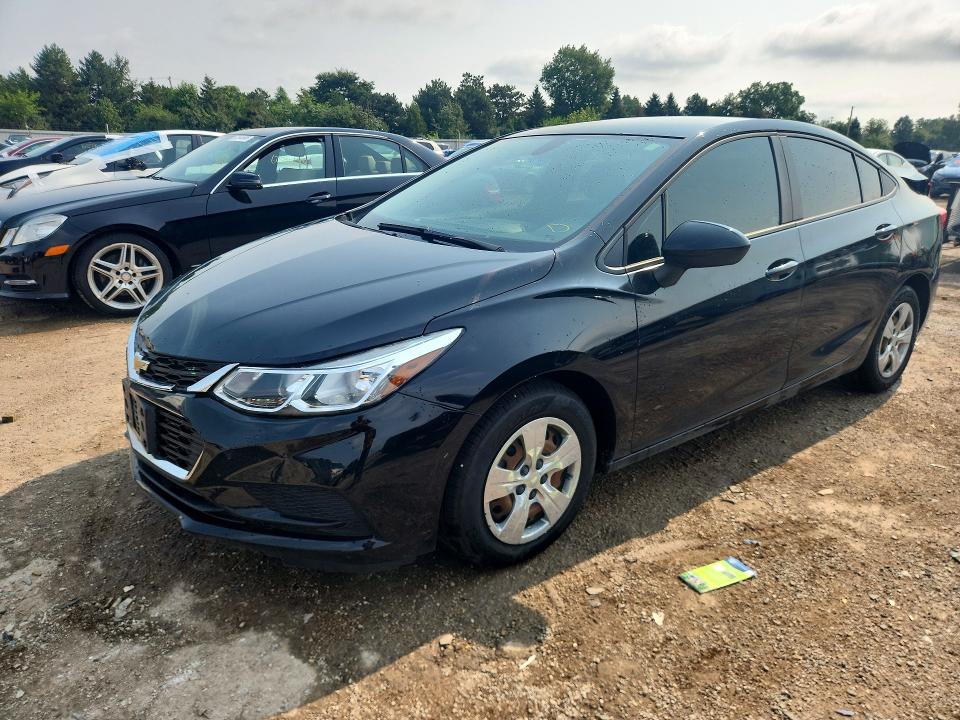 Продаж на аукціоні авто 2018 Chevrolet Cruze, vin: 1G1BC5SM8J7181198, номер лоту: 62672036