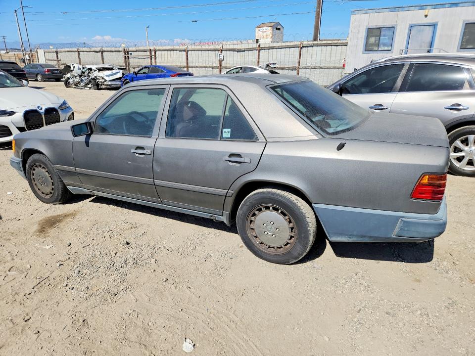 Продажа на аукционе авто 1989 Mercedes-benz 300, vin: WDBEA30D6KA878020, номер лота: 62628366