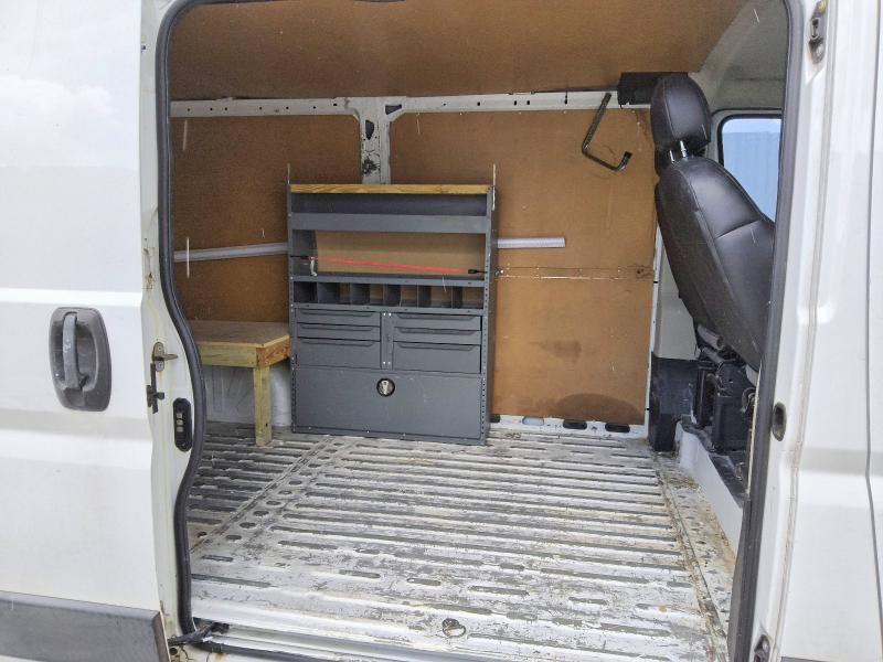 60984296 :رقم المزاد ، 3C6TRVAG2KE518656 vin ، 2019 Ram Promaster 1500 مزاد بيع