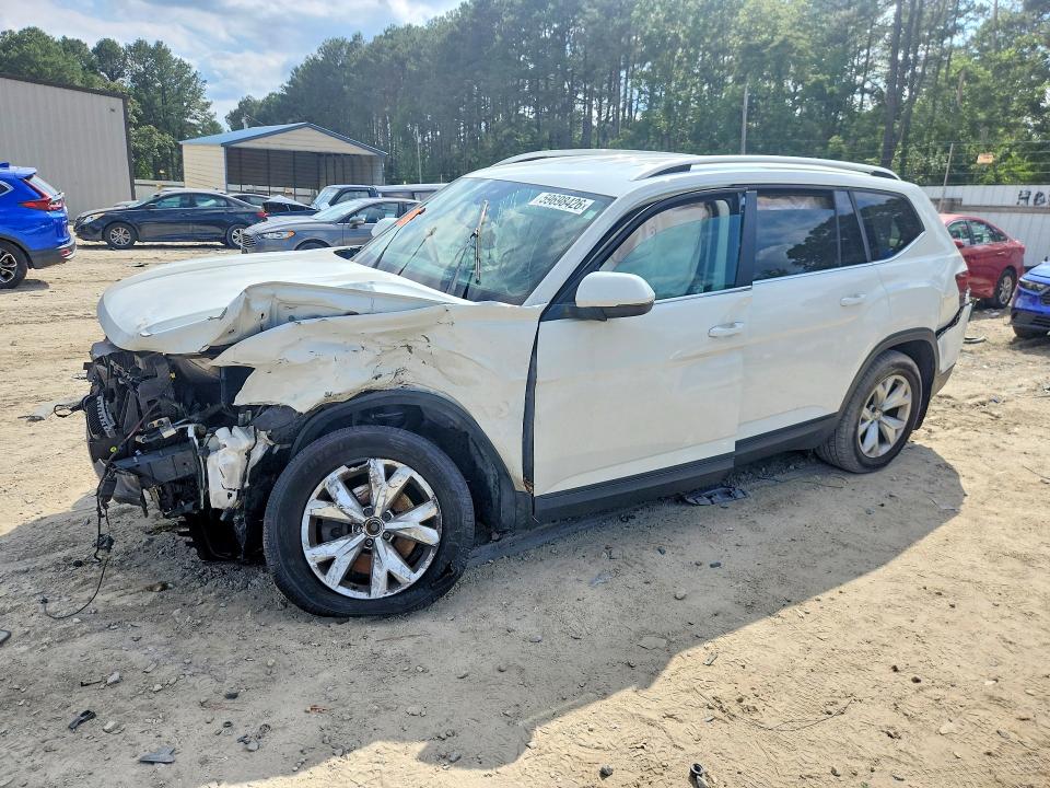 59698426 :رقم المزاد ، 1V2DR2CA2JC533537 vin ، 2018 Volkswagen Atlas مزاد بيع