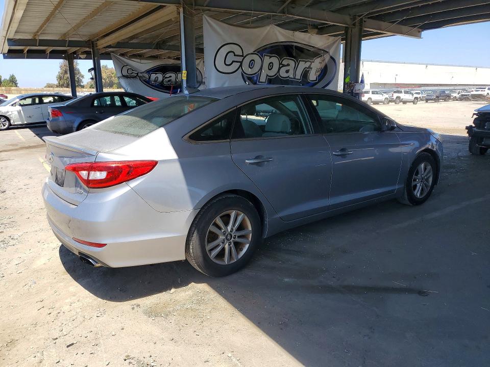 2015 Hyundai Sonata მანქანა იყიდება აუქციონზე, vin: 5NPE24AA3FH115654, აუქციონის ნომერი: 61583176