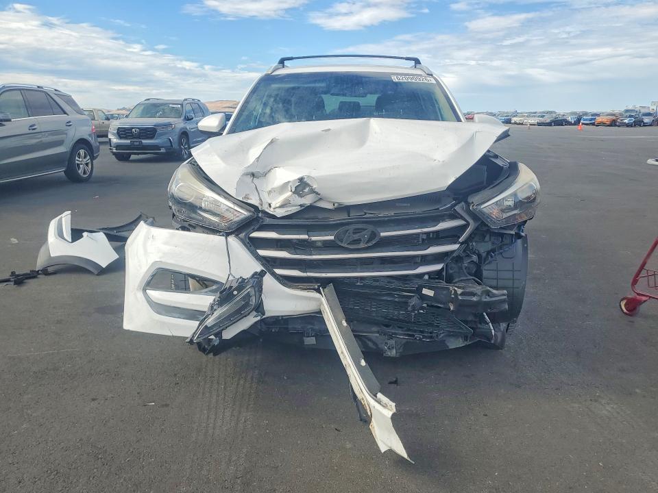 2018 Hyundai Tucson მანქანა იყიდება აუქციონზე, vin: KM8J33A44JU618961, აუქციონის ნომერი: 62090926