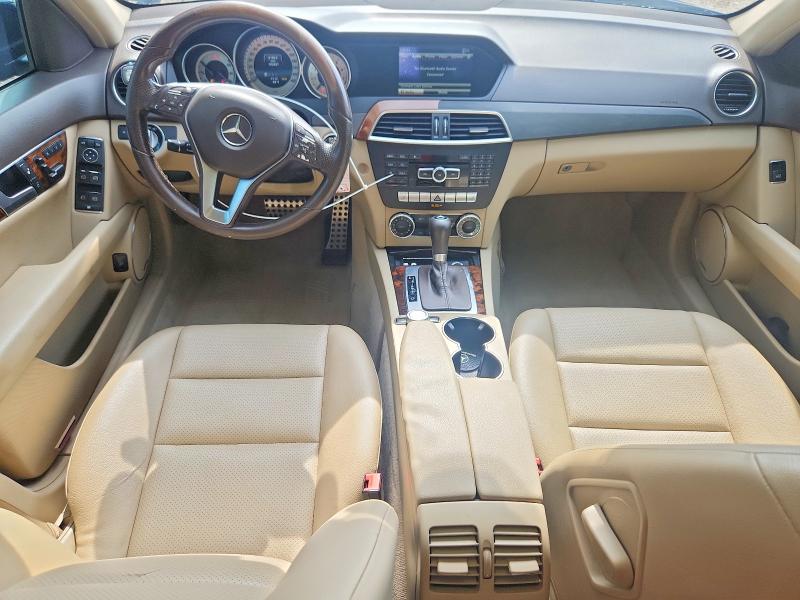 2014 Mercedes-benz C მანქანა იყიდება აუქციონზე, vin: WDDGF8AB4EA907840, აუქციონის ნომერი: 61900226