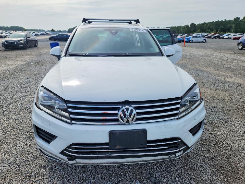 2016 Volkswagen Touareg მანქანა იყიდება აუქციონზე, vin: WVGEF9BP4GD012458, აუქციონის ნომერი: 62040436