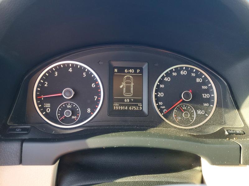 2010 Volkswagen Tiguan მანქანა იყიდება აუქციონზე, vin: WVGAV7AX4AW002306, აუქციონის ნომერი: 63136976