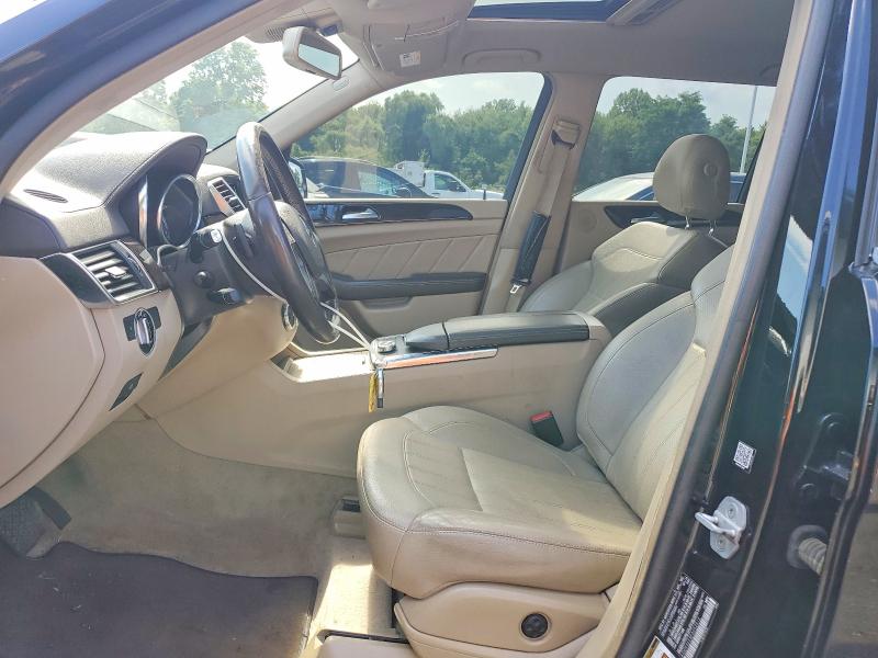 62948846 :رقم المزاد ، 4JGDF6EE8FA452512 vin ، 2015 Mercedes-benz Gl مزاد بيع