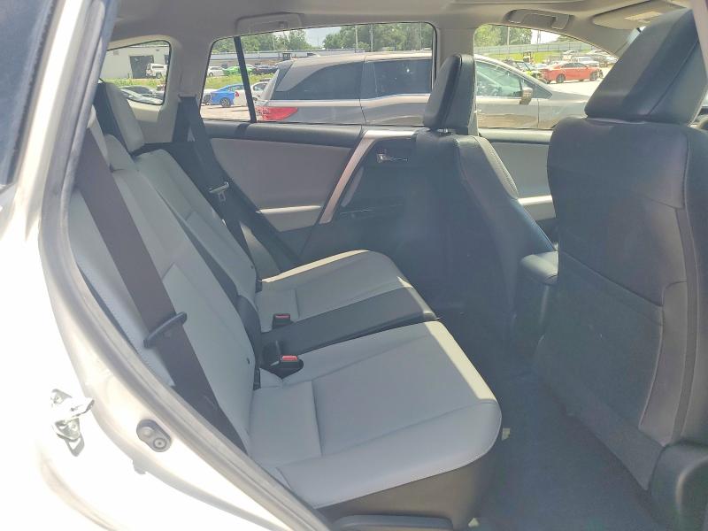 59094606 :رقم المزاد ، JTMYFREV8JJ196615 vin ، 2018 Toyota Rav4 مزاد بيع