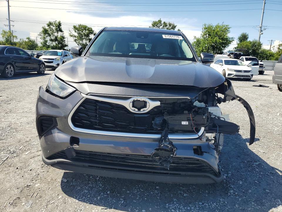 Продажа на аукционе авто 2022 Toyota Highlander, vin: 5TDCZRAH3NS093256, номер лота: 61564776
