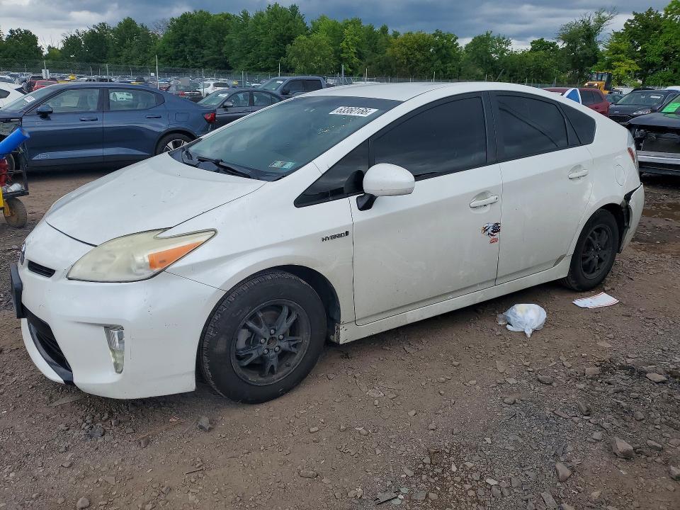 2013 Toyota Prius მანქანა იყიდება აუქციონზე, vin: JTDKN3DU7D5587914, აუქციონის ნომერი: 63360166