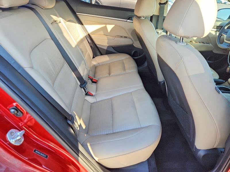 58585816 :رقم المزاد ، 5NPD84LF3HH205571 vin ، 2017 Hyundai Elantra مزاد بيع